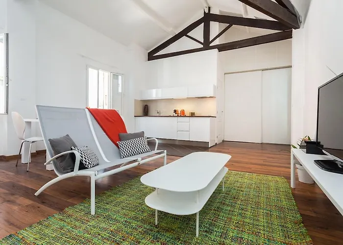 Apartment Loft Proche Port Nice